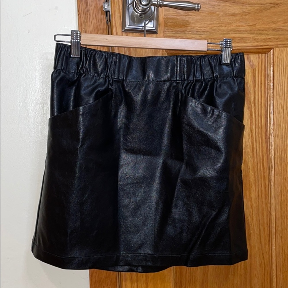 Leather skirt